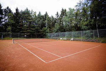 Tennis court