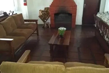 hotel_rooms