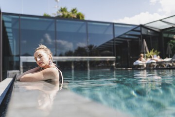 Infinity pool