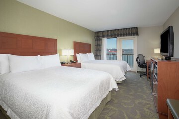 Room 56 of 80