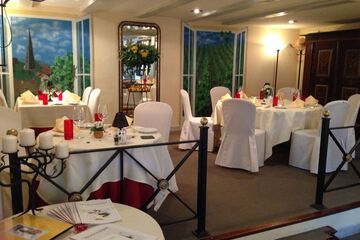 Couples dining