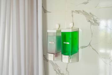 Bathroom amenities