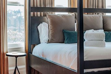 Hotel Interior 29 of 145