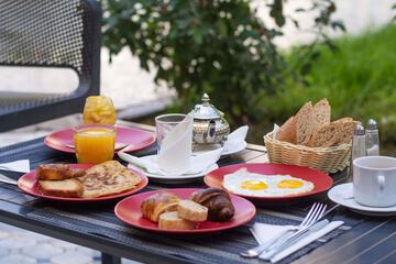 Breakfast area