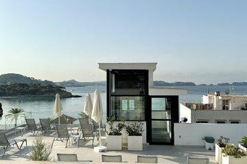 Rooftop pool
