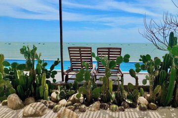 Beach/ocean view
