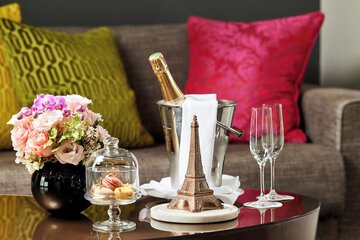 Champagne service