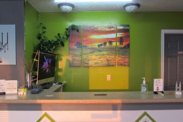 Check-in/check-out kiosk