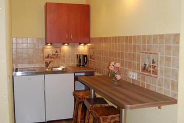 Photo 51
