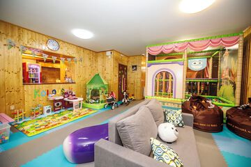 Children's theme room