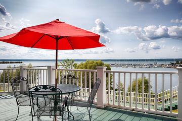 Terrace/Patio 17 of 19
