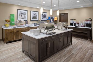 Breakfast/Coffee Service 60 of 66