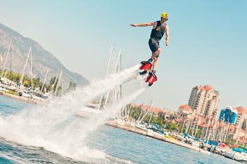 Surfing/boogie boarding