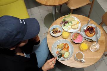 Breakfast buffet