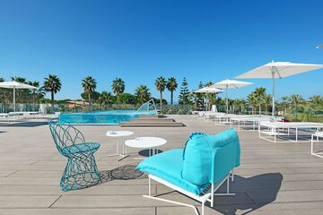 Sundeck