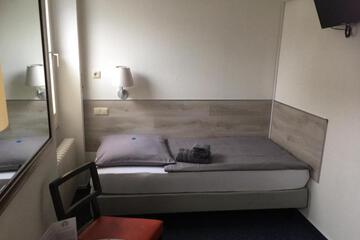Photo 4