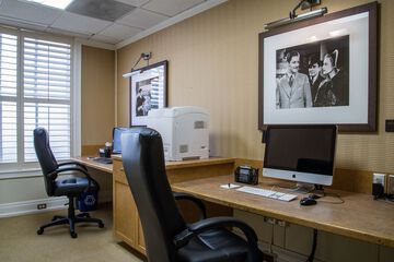 Business Center 57 of 60