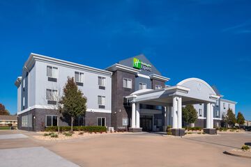 Holiday Inn Express Hotel & Suites Pittsburg by IHG