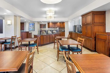 Breakfast/Coffee Service 37 of 40