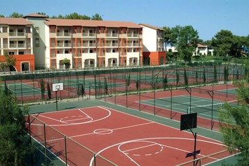 Tennis court