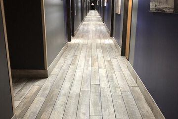 Hotel Interior 10 of 43