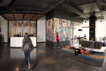 Check-in/check-out kiosk