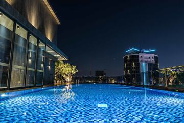 Rooftop pool