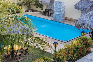 Pool waterfall