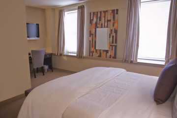 Room 13 of 31