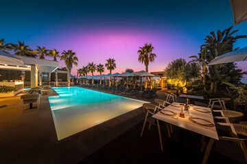 Rooftop pool