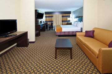 Room 13 of 32