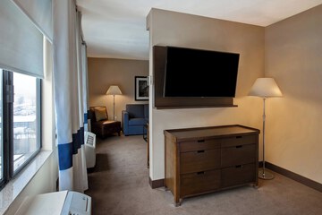 Room 16 of 95