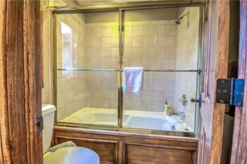 Jetted Tub