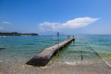 Dock
