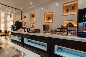 Breakfast area