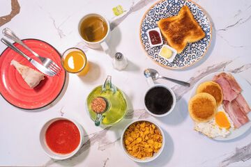 Breakfast meal