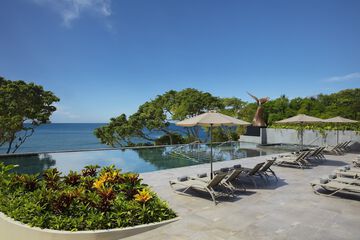 Infinity pool