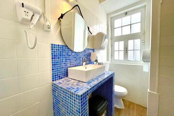Photo 48