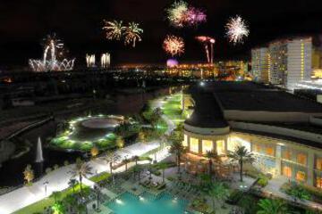 Deluxe Suite Theme Park View with King Bed, Balcony - 2AD | 3Pax