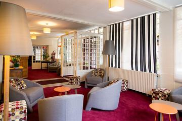 Reception hall