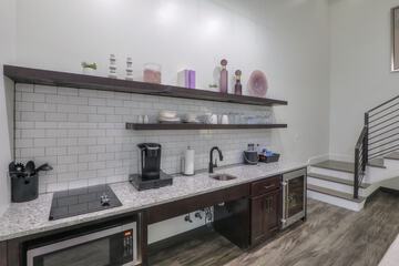 Private kitchenette