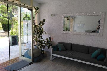 Lobby sitting area