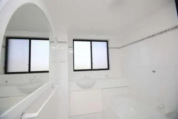 hotel_rooms