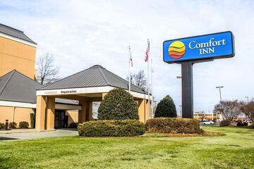 Comfort Inn Fayetteville near Fort Bragg
