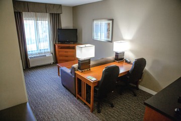Room 8 of 25