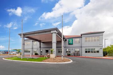Quality Inn & Suites I-10 near Fiesta Texas