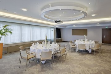 Indoor wedding