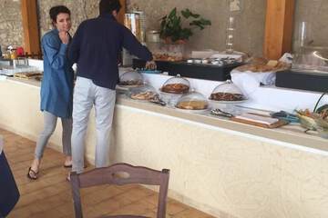 Breakfast buffet