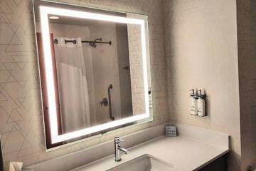 Room 14 of 52