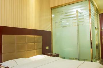 Photo 43